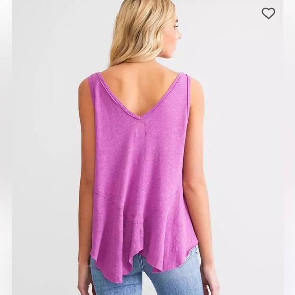 NWT We The Free V-Neck Summer Bloom Tank - Picture 3 of 6